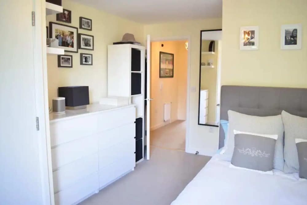 Фото Lovely 2bd Flat With Balcony - Finsbury Park