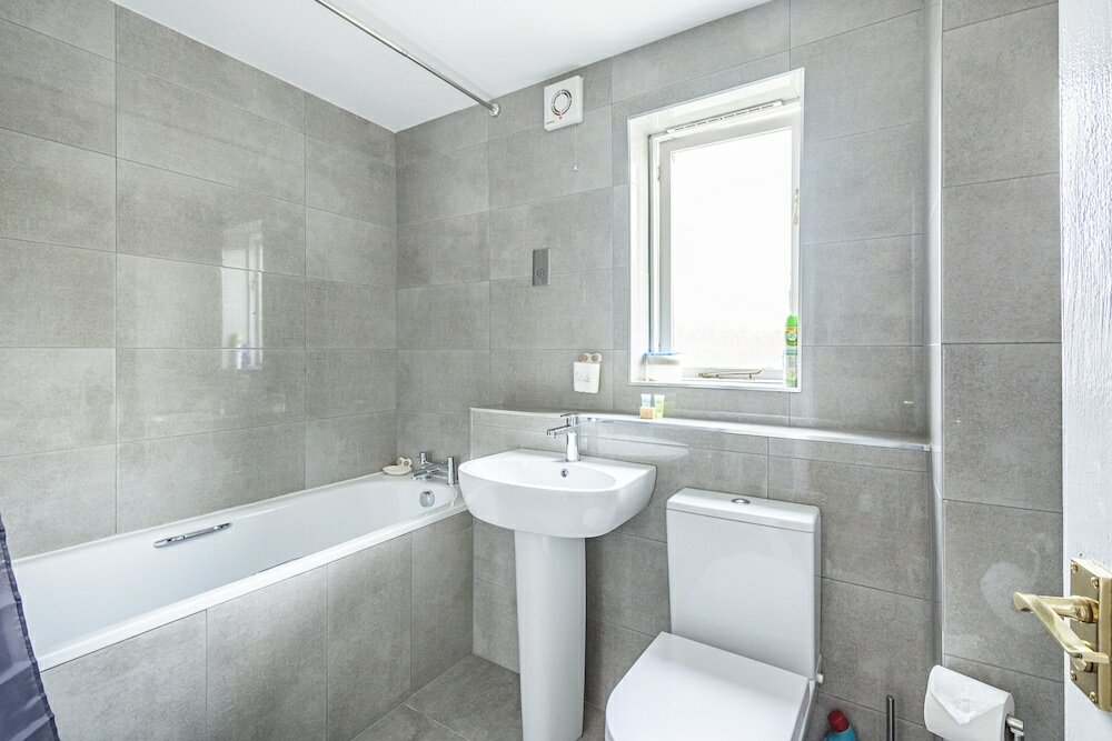 Фото Modern 2 Bedroom Lewisham Apartment