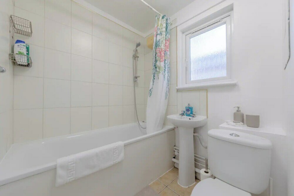 Фото Cosy & Centrally Located 1bd Flat - Kennington!