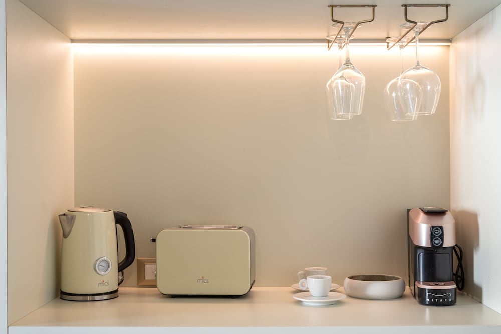 Фото Inotropes Boutique Suites - Adults Only