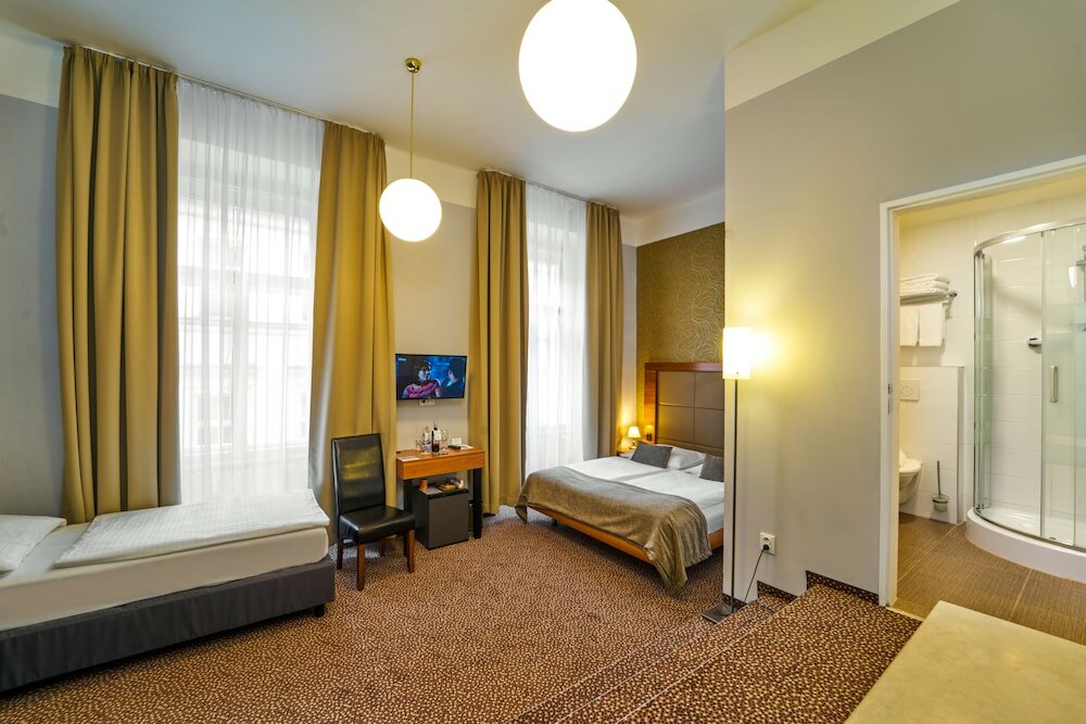 Фото Metropolitan Old Town Hotel - Czech Leading Hotels