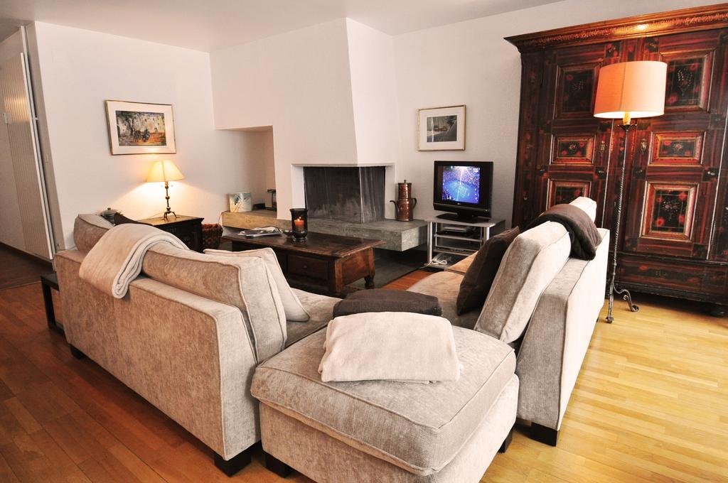 Фото La Villa Emeline - Apartment Emilie