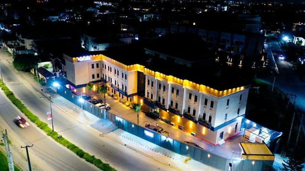 Фото отеля 1