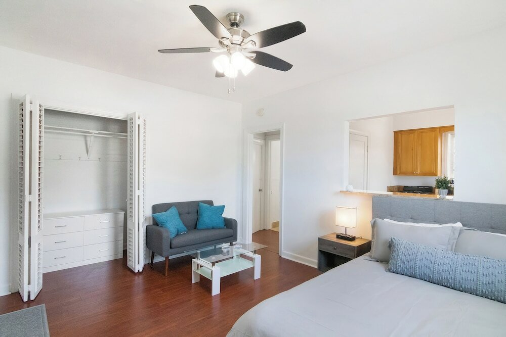 Фото Walton Place 3