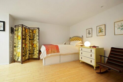 Гостиница Bright Chic Garden Apartment в Лондоне