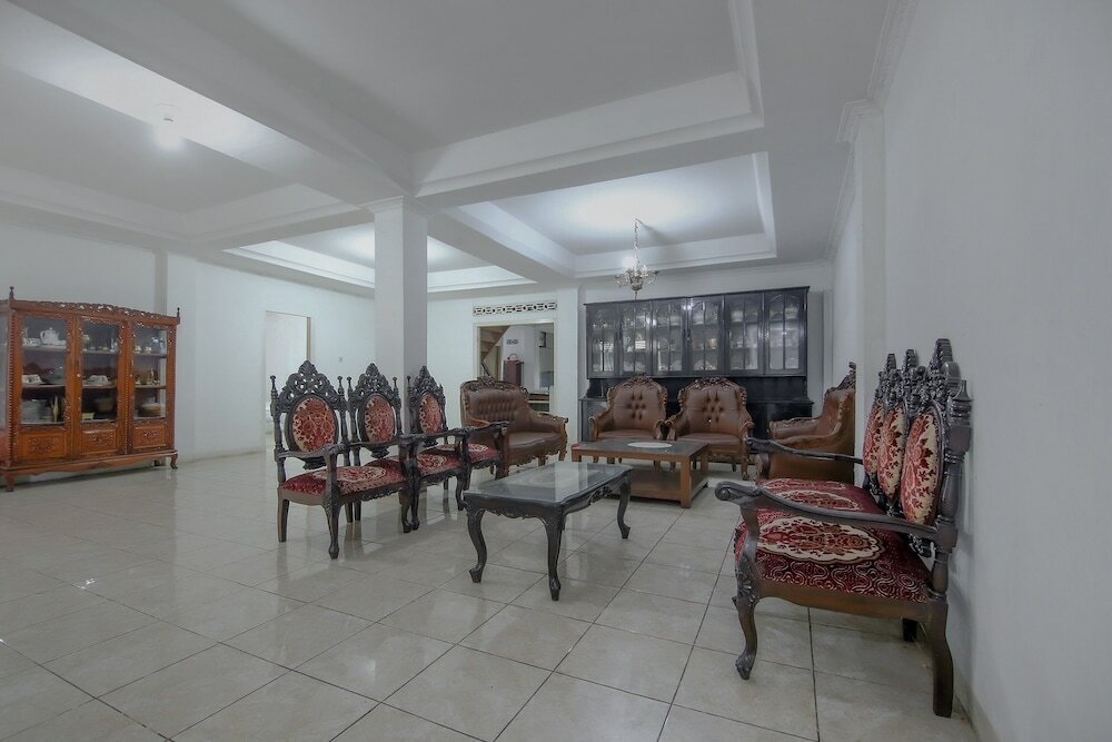 Фото Oyo 3242 Penginapan Saa'ada Syariah