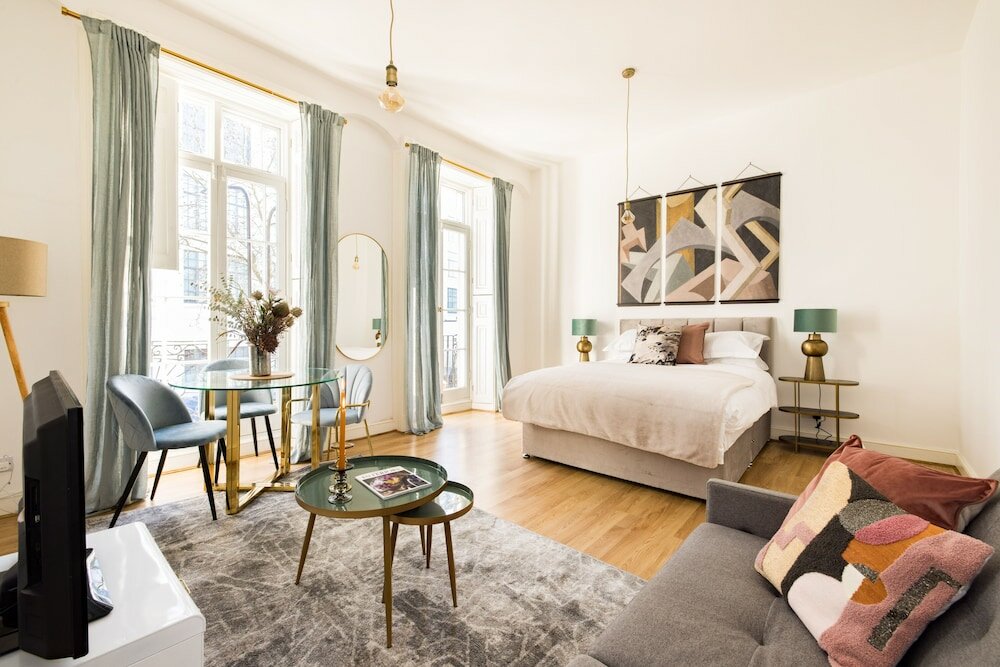 Фото Mornington Crescent Apartments