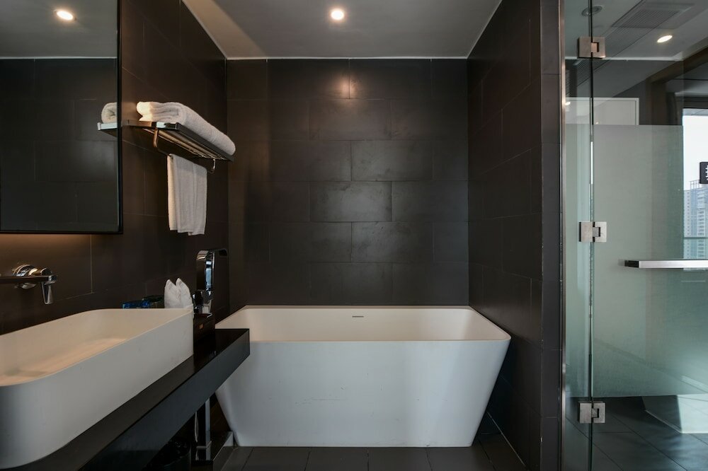 Фото H'Elite Hotel