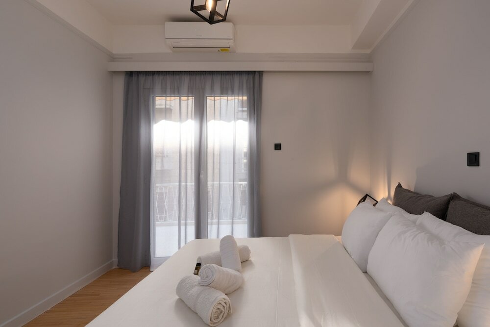 Фото Athens Hippest Apartments