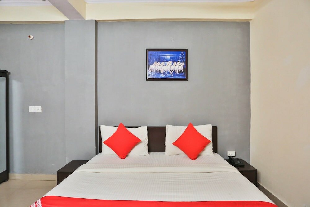 Фото Oyo 10032 Diamond Deluxe