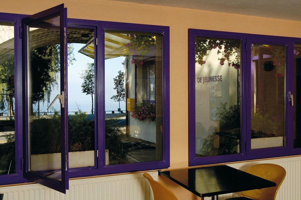 Фото Youth Hostel Montreux