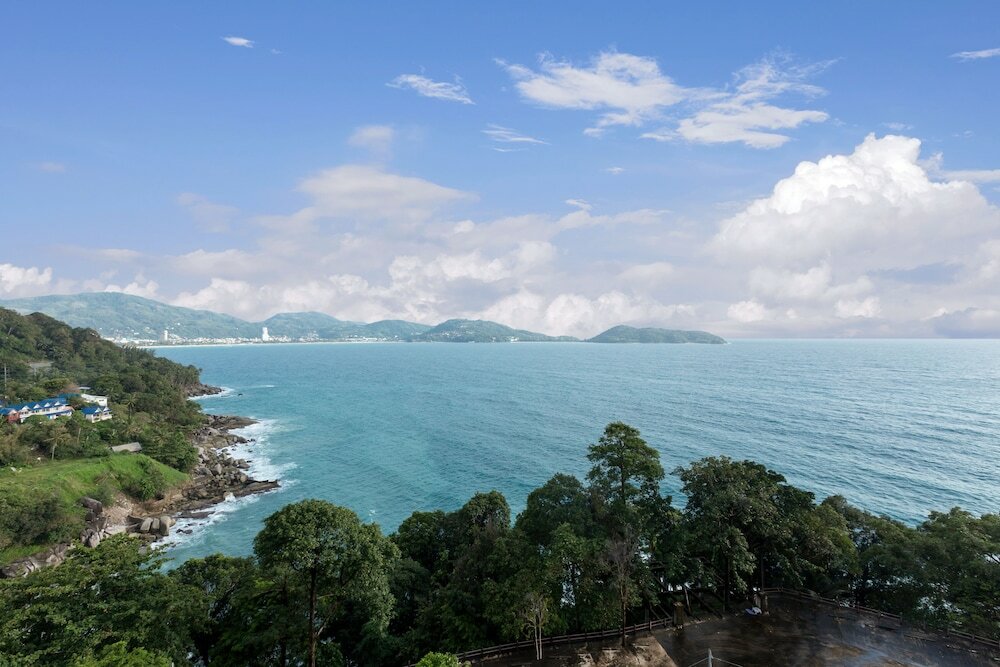 Фото Wyndham Grand Phuket Kalim Bay