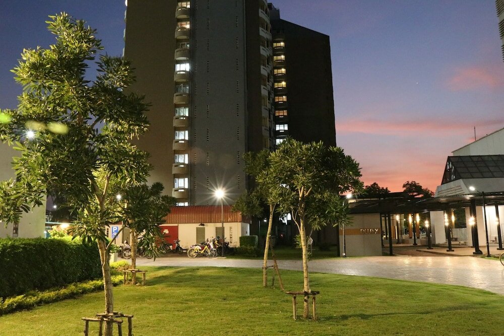 Фото отеля 2