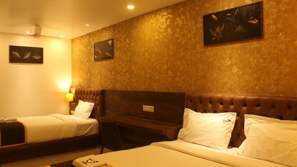 Фото Hotel Idhaya