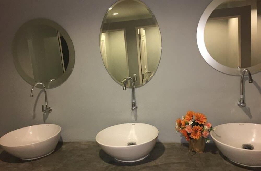 Фото Youth Hostel