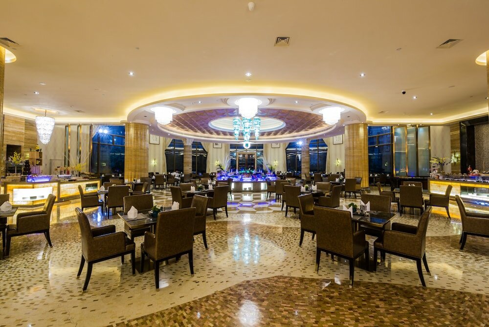 Фото Chateau Star River Qing Dao