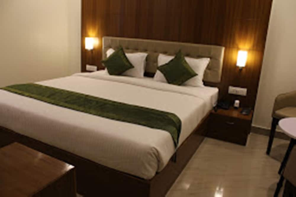 Фото 66795011252