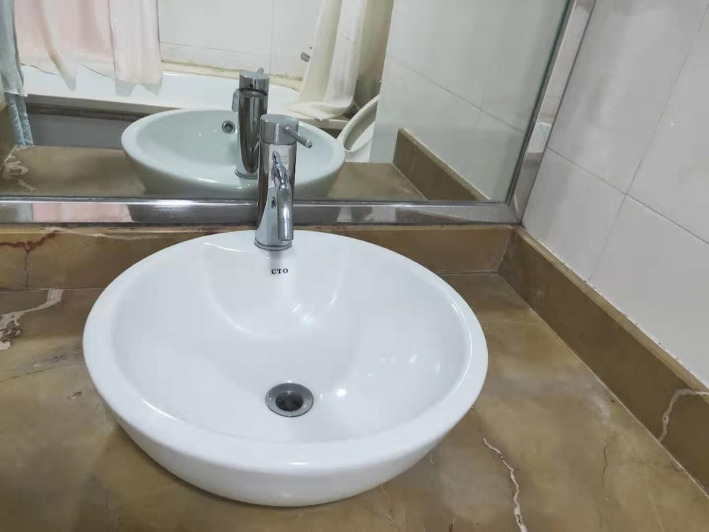 Фото Yixuan Light Luxury Hotel