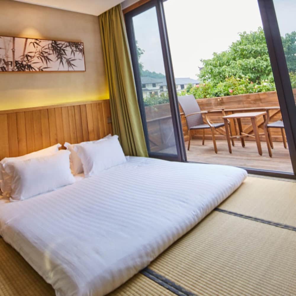 Фото Floral Hotel Joyful Garden Hangzhou