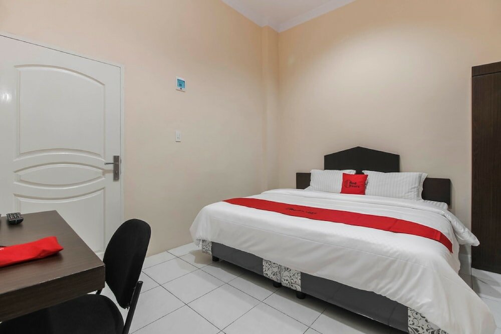 Фото RedDoorz near Grand Palladium