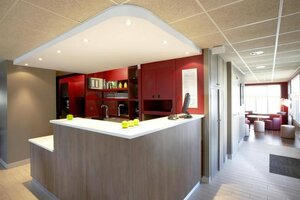 Hotel Campanile Brest - Gouesnou Aéroport (Bretagne, Finistère, Arrondissement de Brest, Brest, Avenue du Baron Lacrosse), hotel