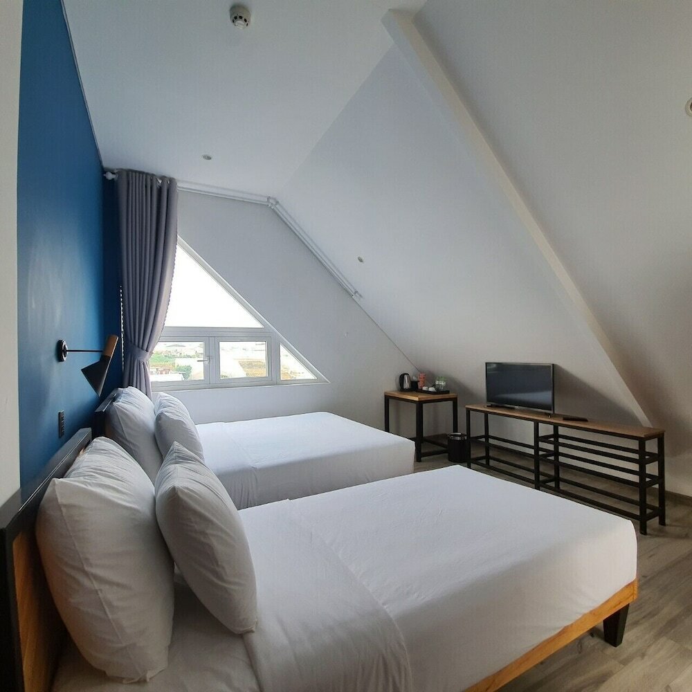 Фото Canary Dalat Hotel