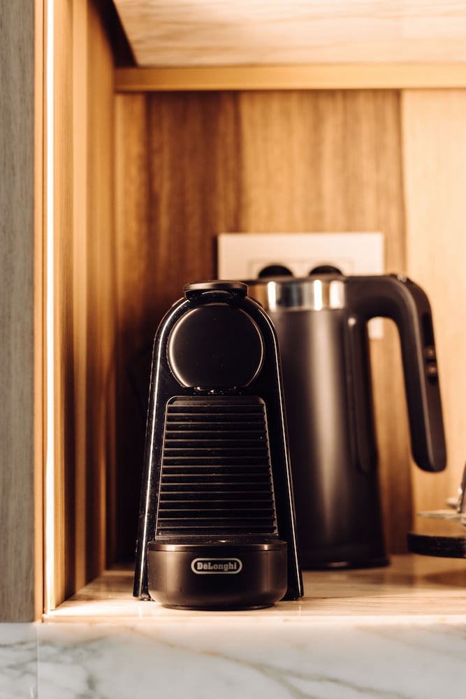 Фото Avgoustos Suites - Adults only