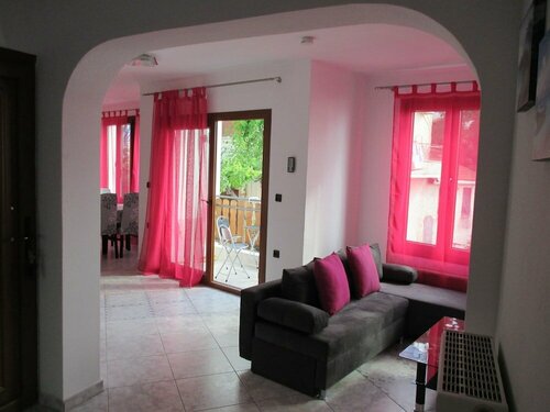 Гостиница Castle Home Apartments в Кавале