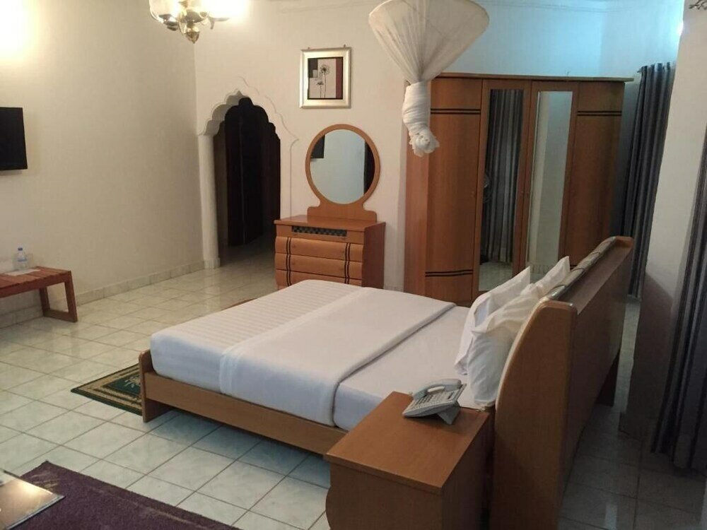 Фото Romalo Guesthouse