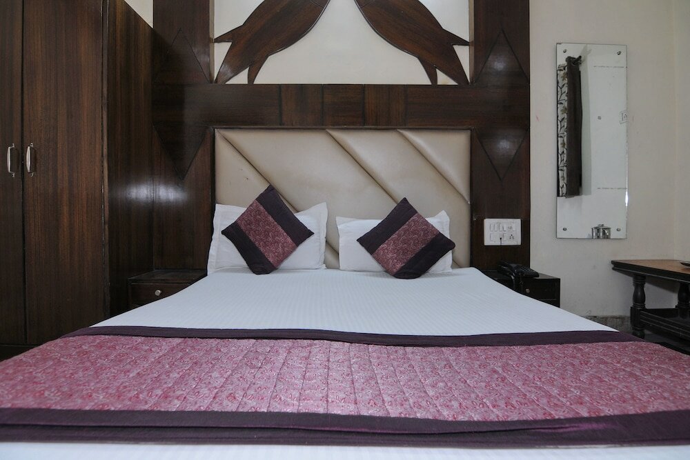 Фото Lord Krishna Hotel Dx. Inn