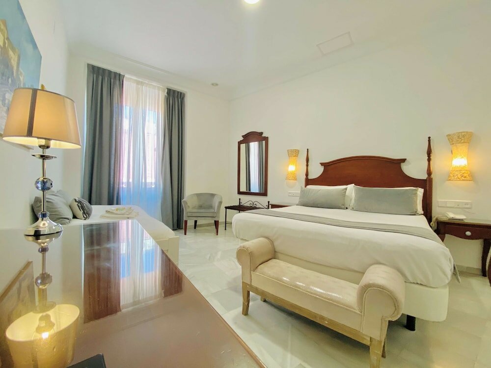 Фото Hotel Las Cortes De Cádiz