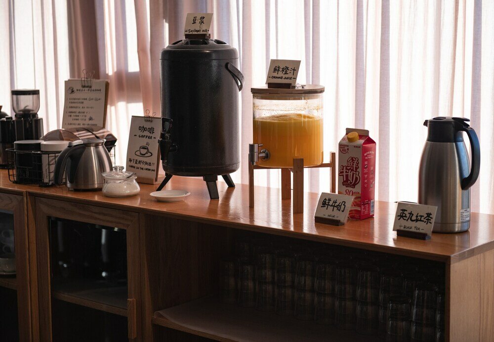 Фото Taihua Wutong Hotel