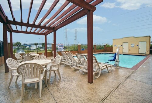 Гостиница Galveston Inn & Suites Hotel