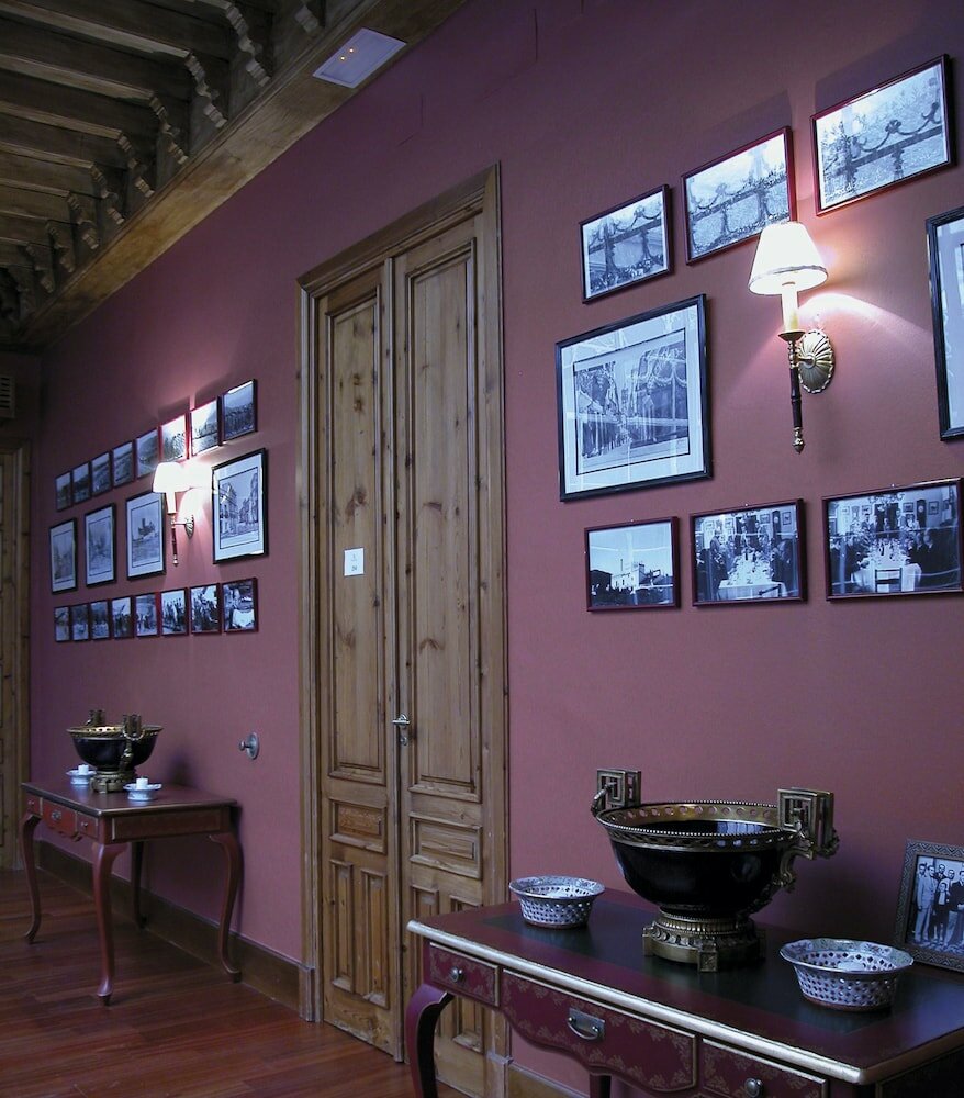 Фото Hotel Casa Palacio Conde de la Corte