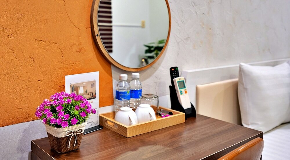 Фото Hanz Cosmos Central Hotel