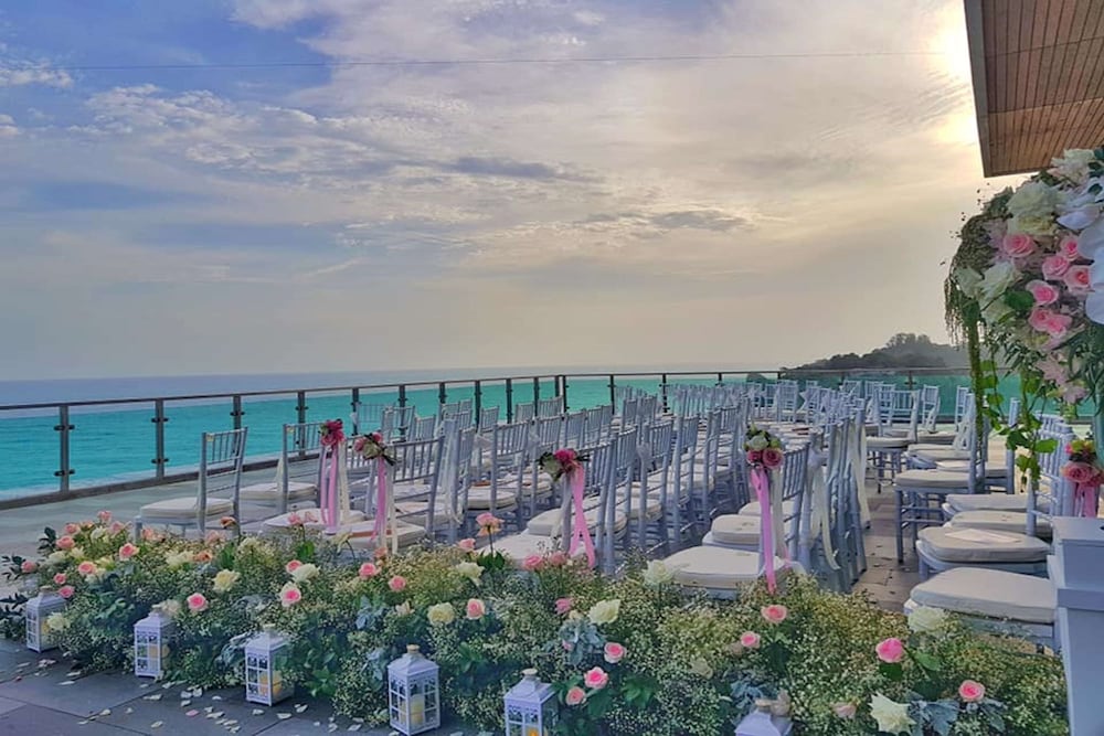 Фото Wyndham Grand Phuket Kalim Bay