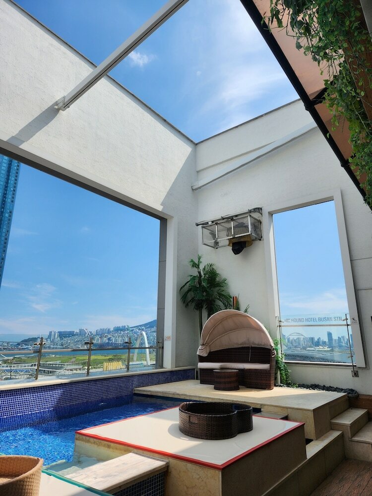 Фото Hound Hotel Busan Station