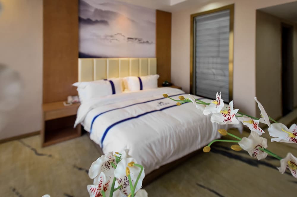 Фото Guiyang Jianghao Grand Hotel