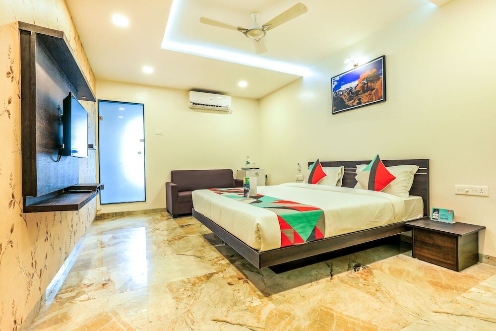 Фото FabExpress Classic Residency