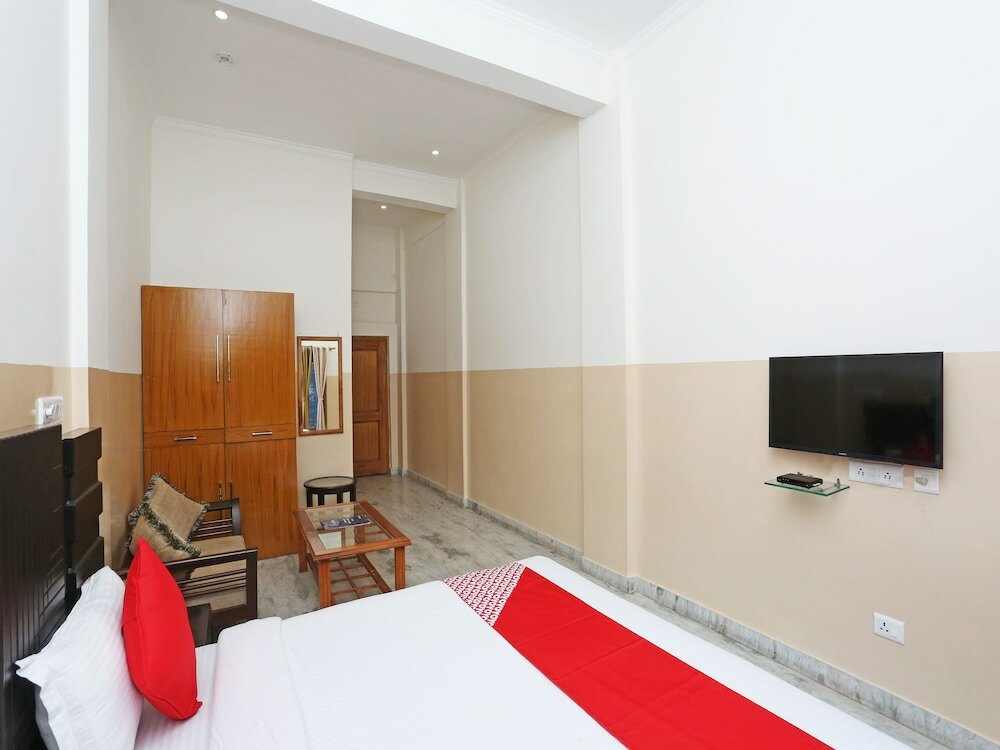 Фото Oyo 19638 Hotel Jay Continental