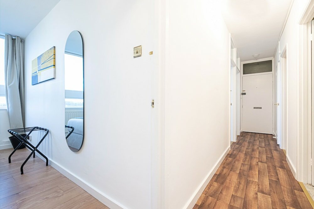 Фото Lovely Apartments in Landward Court