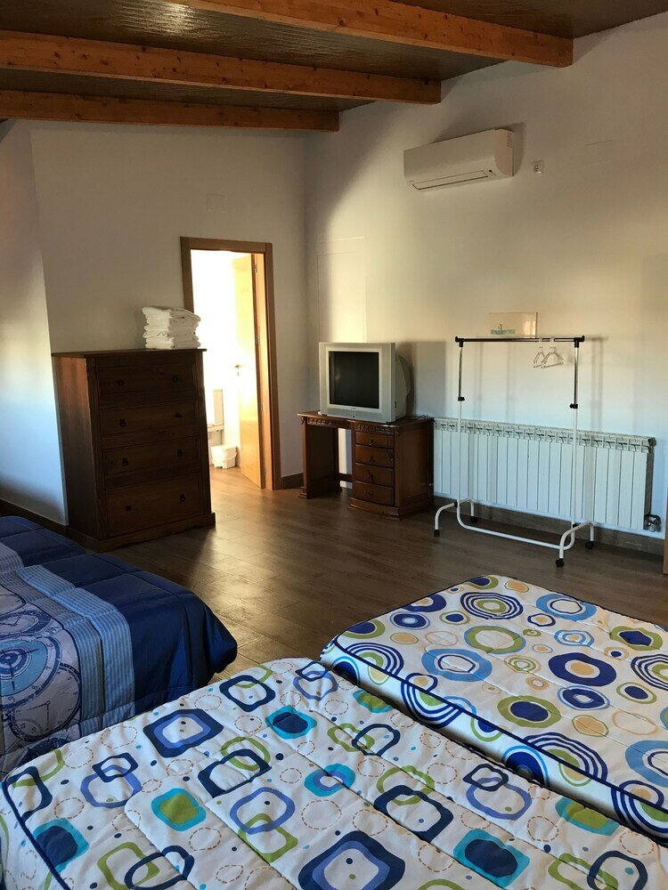 Фото Casa Rural Alonso Quijano 2