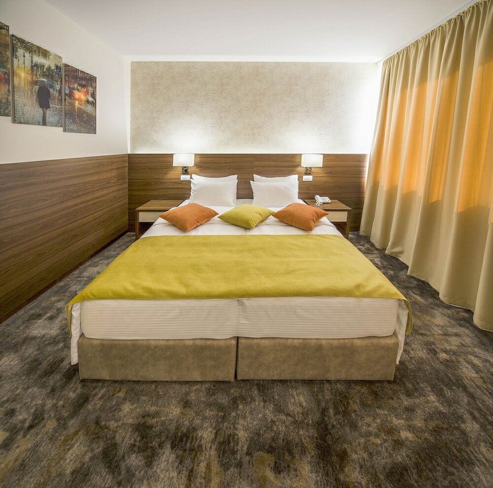 Фото Marshal Place