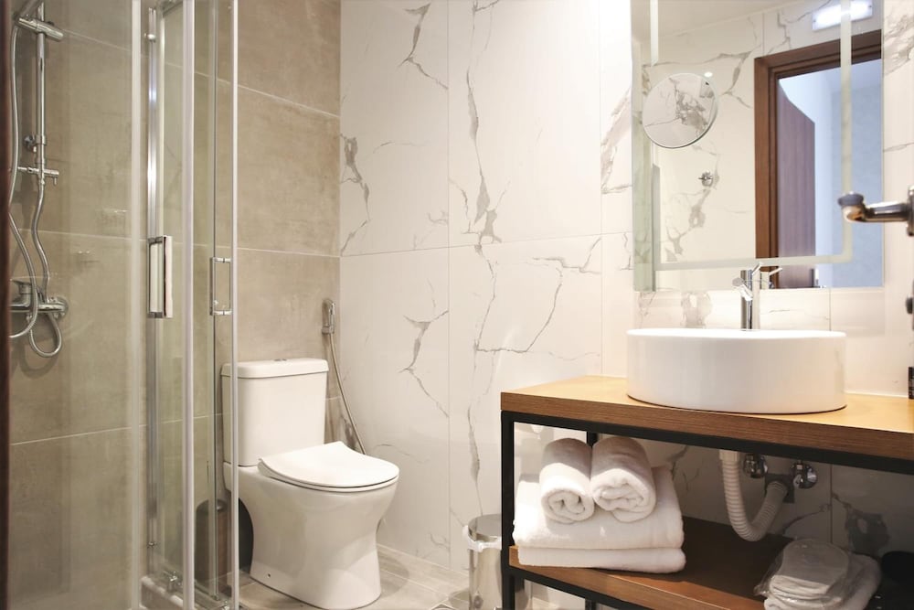 Фото Aethon Airport Project Hotel