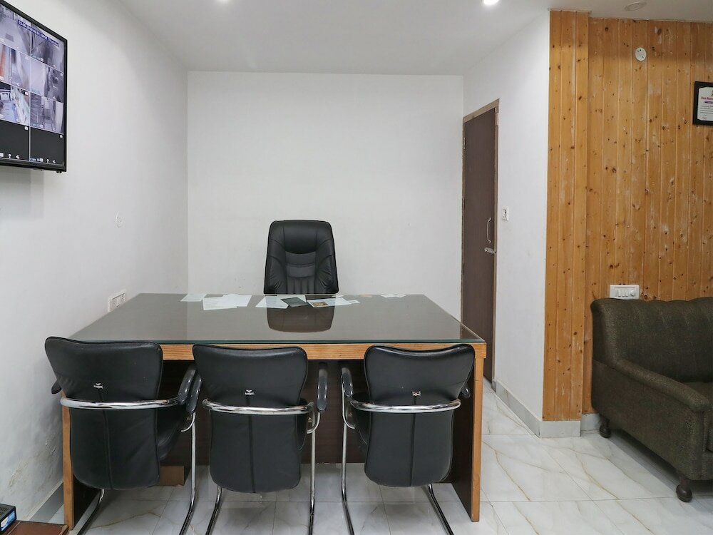 Фото Spot On 42402 Doon Inn