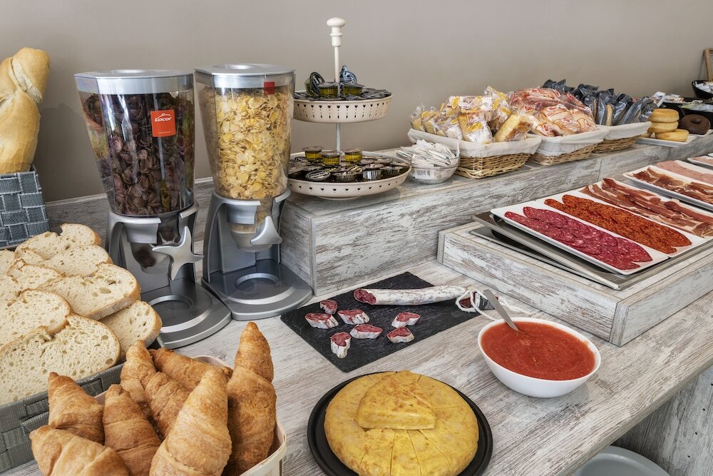 Фото Hotel Victoria Valdemoro