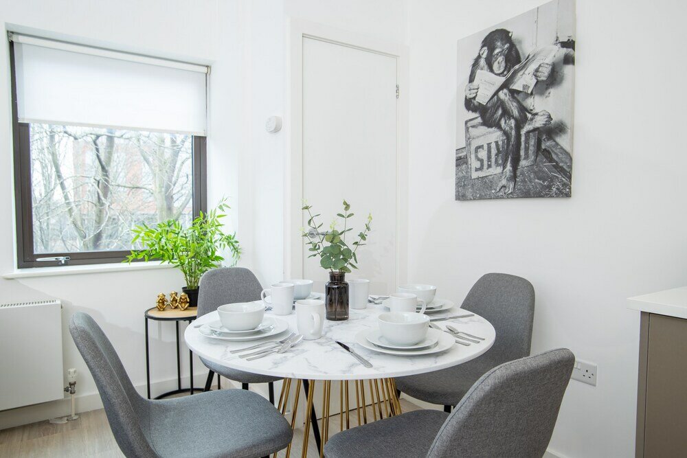 Фото Pembroke House Apartments - Parking