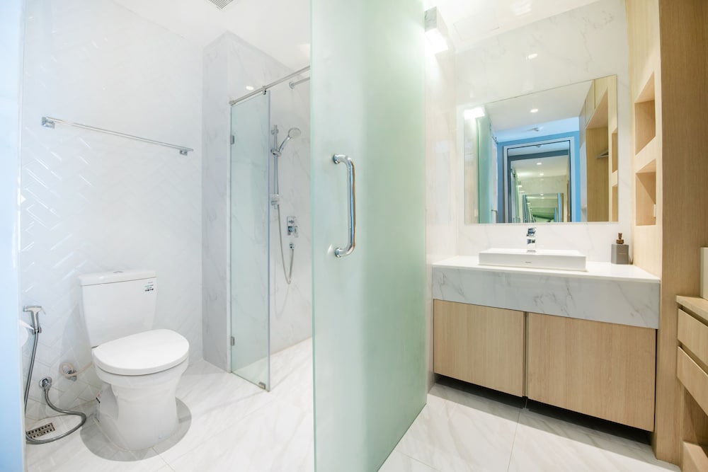 Фото Blooming Hill Boutique Suites