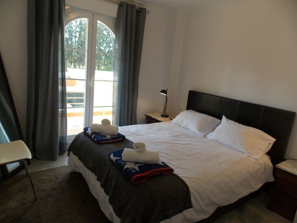 Фото Fabulous Apartment Near Puerto Banus