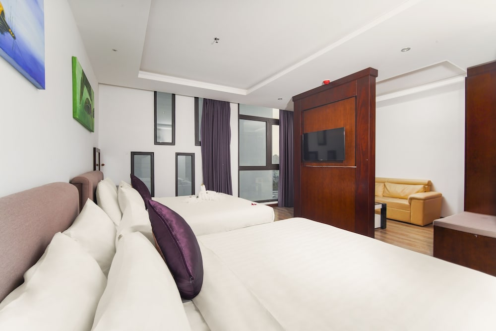 Фото Golden Sun Hotel